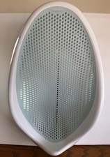 Angelcare Baby Bath Seat and Bath Support White Light Blue Comfortable Design