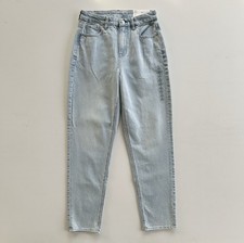 American Eagle Curvy Mom Jean Strigid Super High Rise Light Wash Women s Size 4