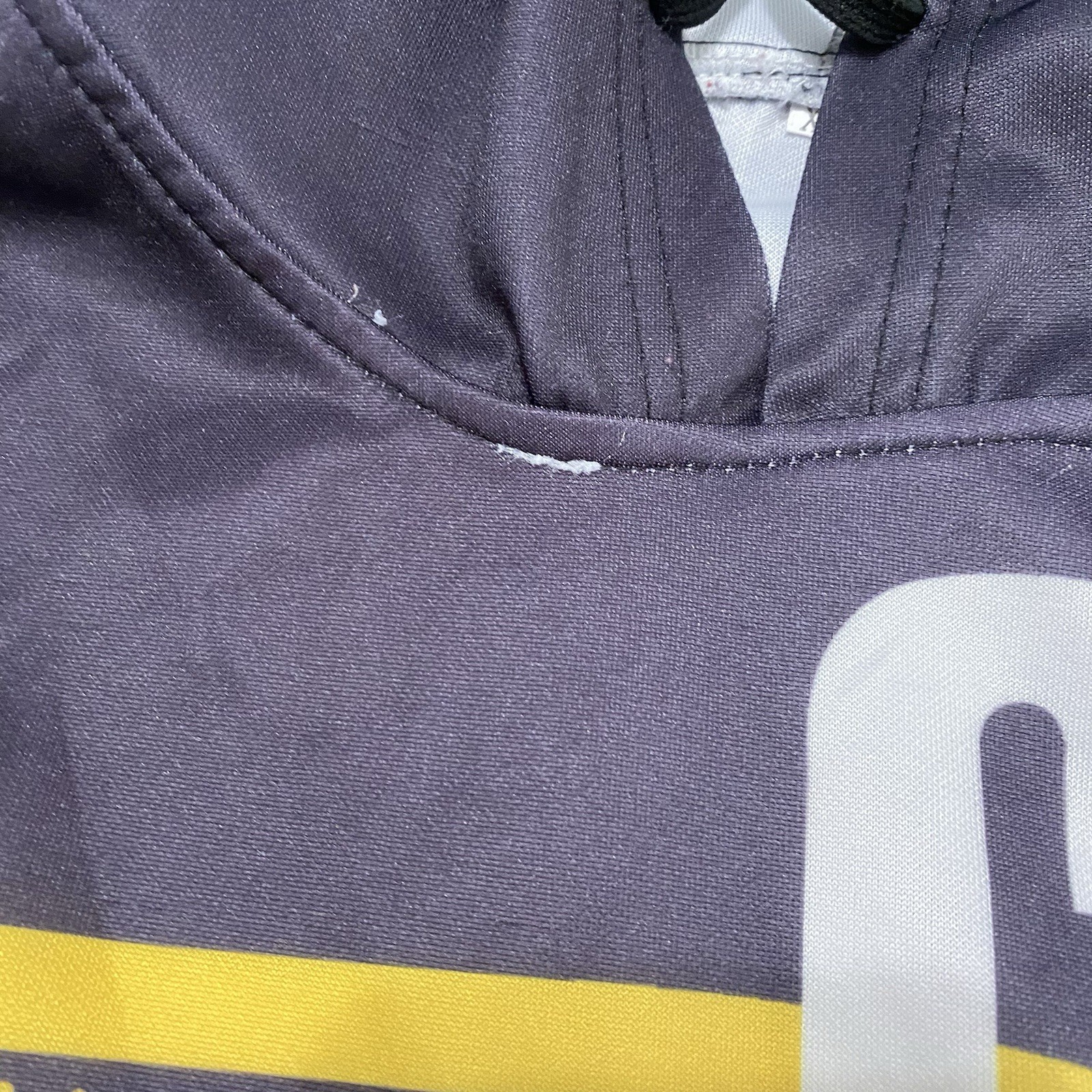 Picture 2 of 11