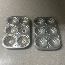 2 Vintage Aluminum Mini Daisy Cupcake Pan Baking Toy 6 Well 5.75 x 4 x .5" T2