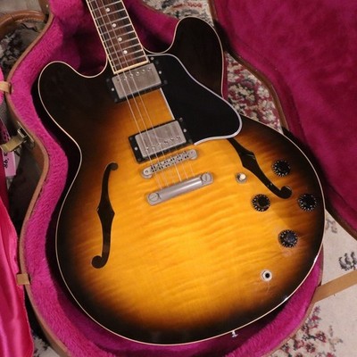 Gibson ES-335 Vintage Sunburst Made in USA 1998 Semi Hollow Body Gibson ES-335 Vintage Sunburst Made in USA 1998 Semi Hollow Body