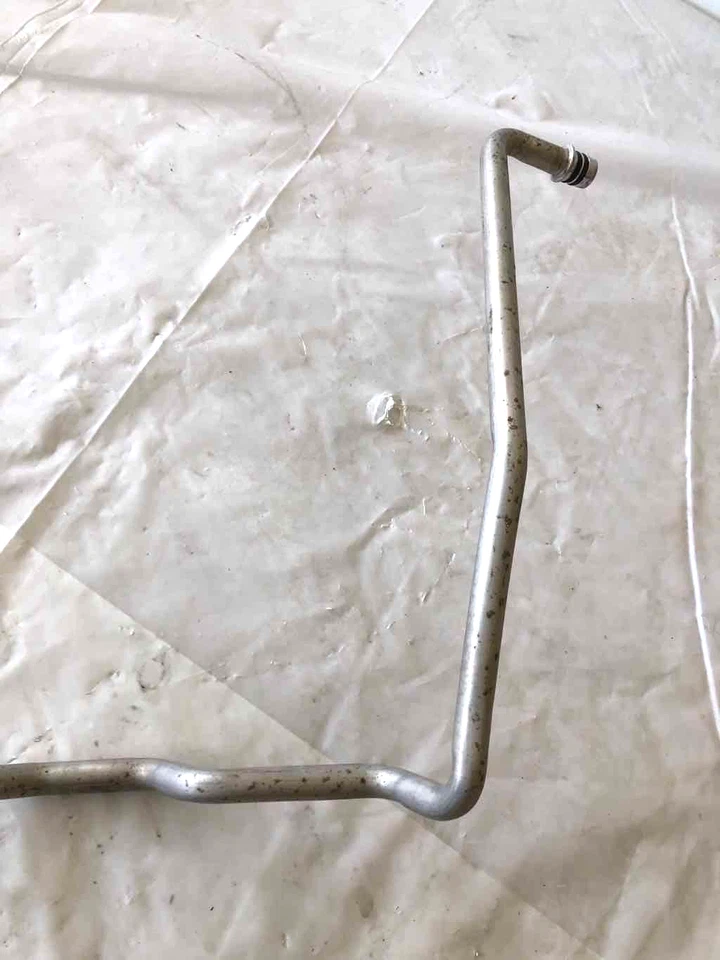 Mangueira de descarga de refrigerante 2004 -2008 2010 2011 MITSUBISHI ENVIDAVOR A/C fabricante de equipamento original - Imagem 2 de 4