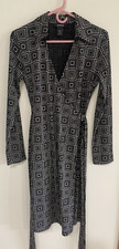 Express Wrap Dress Size 5/6 V-Neck Black Geometric Pattern EUC