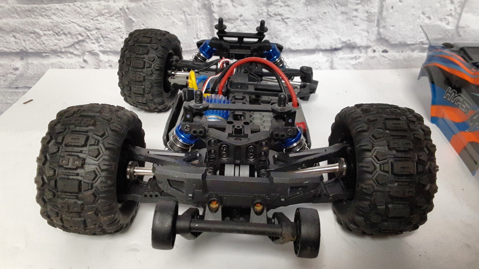 1:16  - MJX Hyper GO 4WD -  RC Car - For Repair or Parts