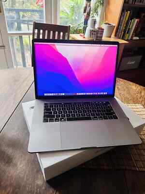 MacBook pro 15インチ i9-32GB-1TB s-l400.jpg