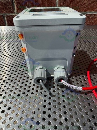 ABB TB82EC1010010 Conductivity Transmitter 4-20 mA w/ Sensor - Picture 8 of 13