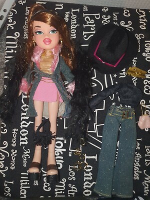 Bratz Doll - Limited Edition Funk 'N' Glow Collection Dana - 2003 Near Complete