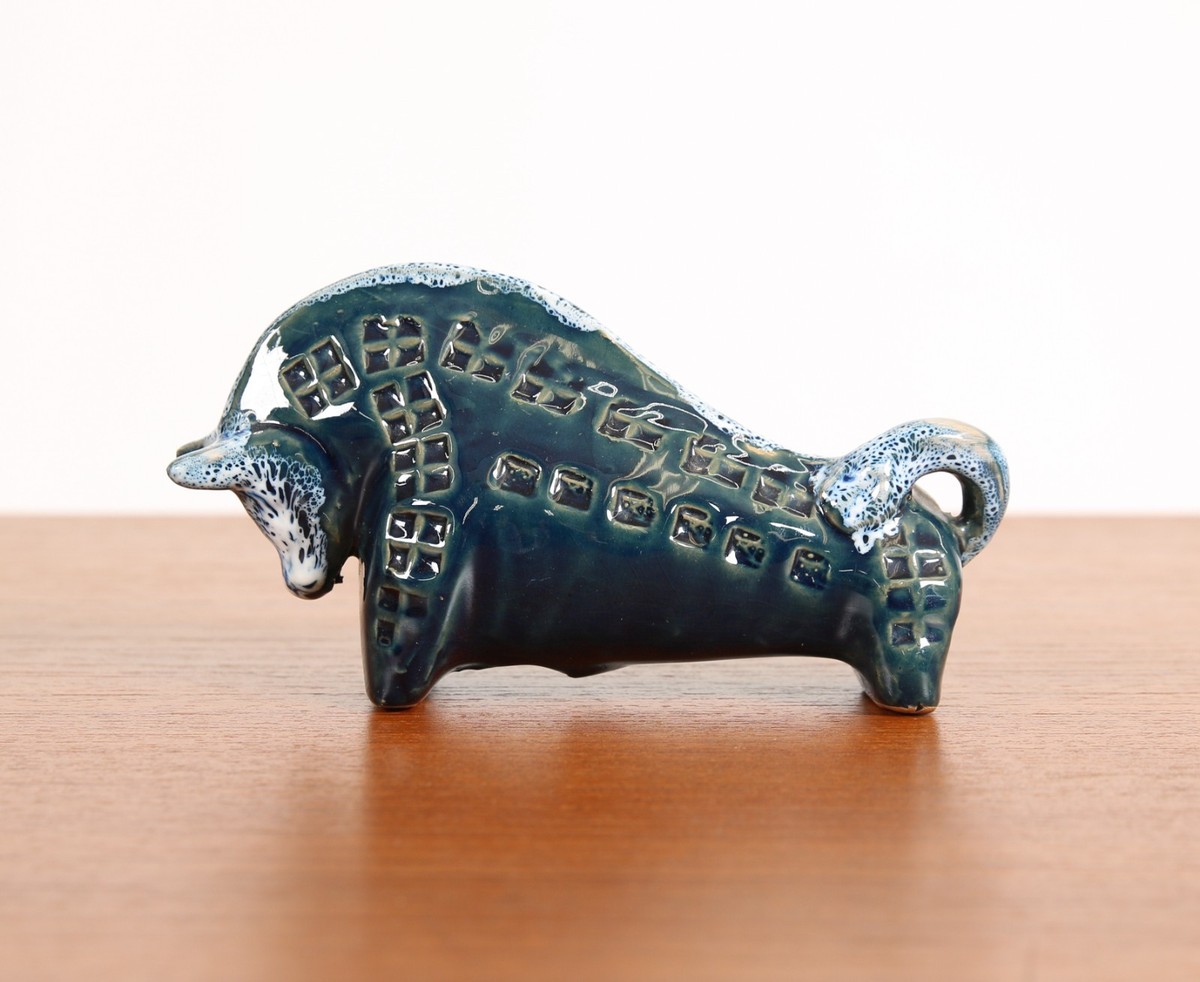 Mid Century Modern Italian Ceramic Bull. Like Bitossi, Aldo Londi