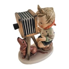 Vintage Goebel M.I. Hummel Figurine The Photographer #178 Porcelain Germant 5"