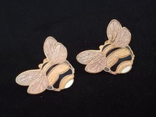 BEE EARRINGS BUMBLEE ENAMEL RETRO RARE COLLECTIBLE FUN FASHION COSTUME PIERCED