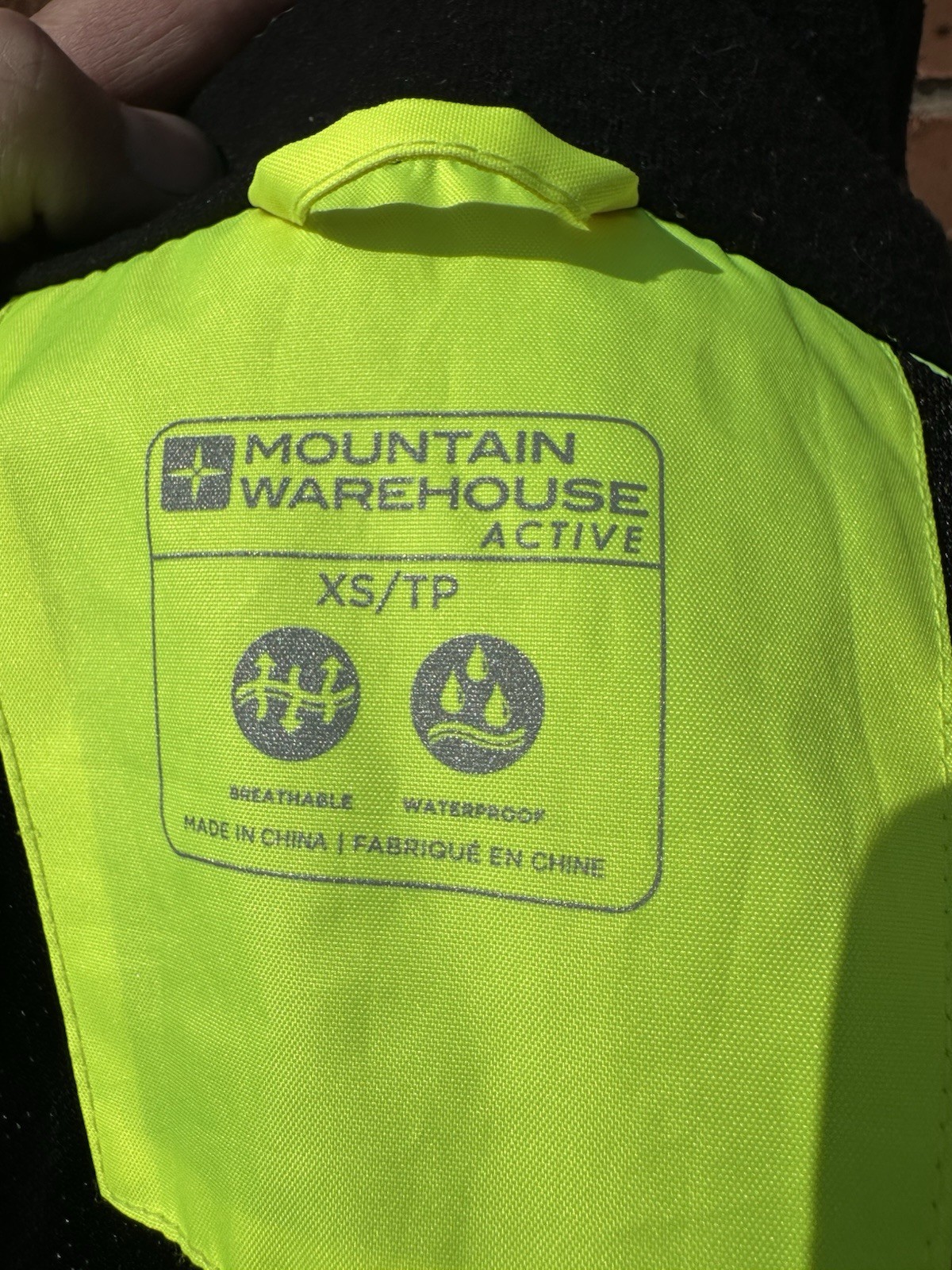 Mountain Warehouse Active Fluorescent Jacket Size… - image 7