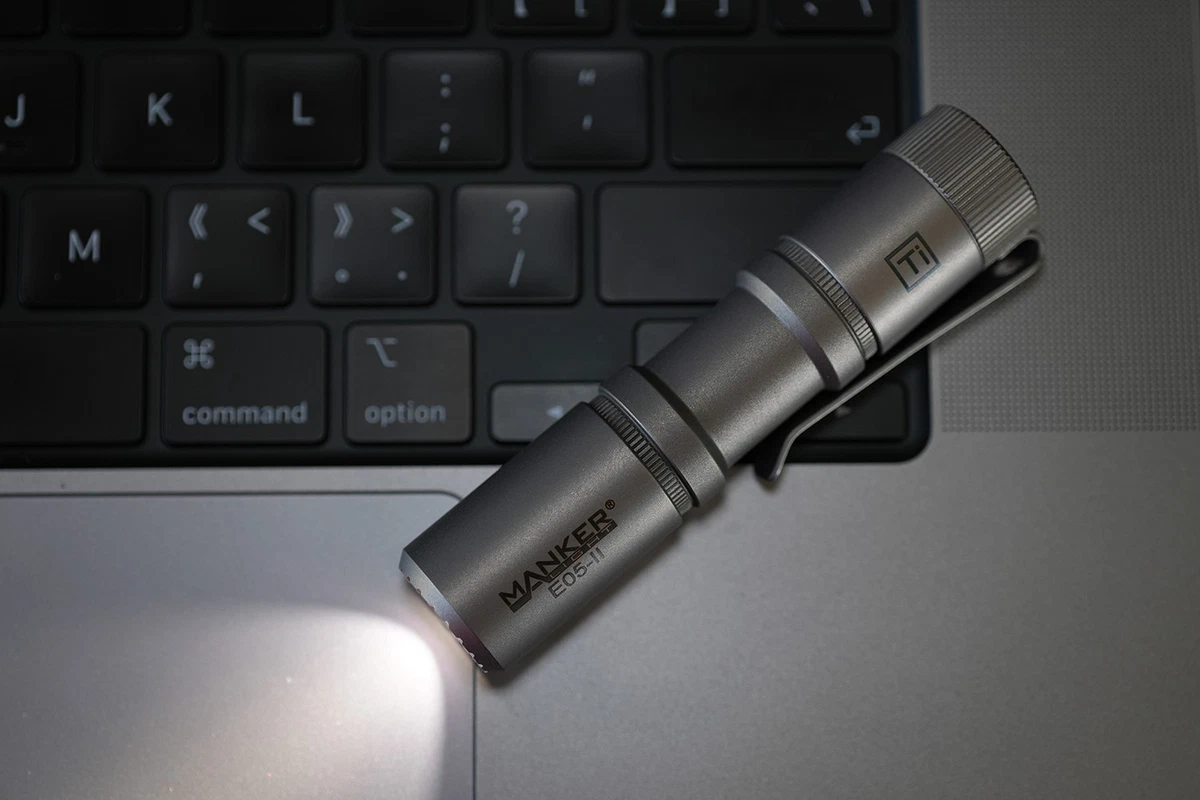 Linterna LED Manker E05 II TI Pocket AA 14500 1300 lúmenes
