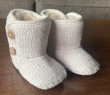 New  UGG Infant Skylar Knit Sweater Booties Cream SZ 1 6-18 MONTHS