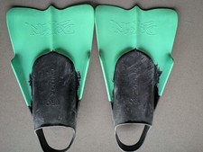 dafin swim fins Da Small 5-6 Excellent Condition Dive Snorkel Body Boogie Surf