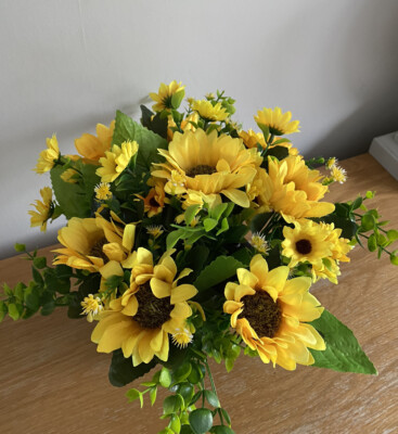 Künstliche Seidenblume Grabaufsteller Gesteck Sonnenblume Denkmal