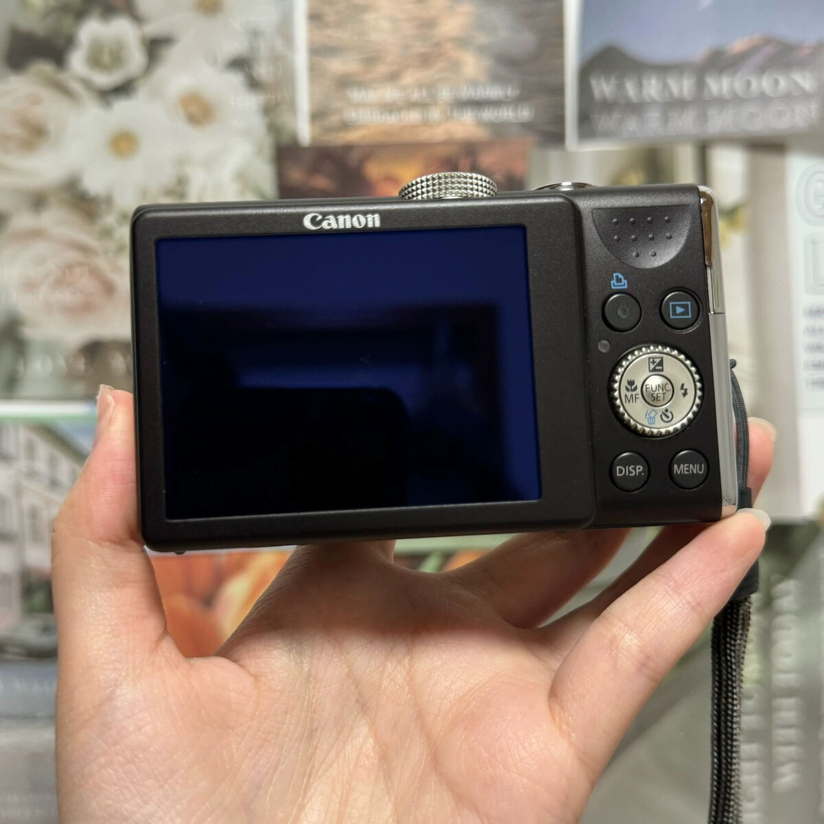 Canon PowerShot SX200 IS 12.1mp Digital Camera 12x Zoom Canon PowerShot SX200 IS 12.1mp Digital Camera 12x Zoom
