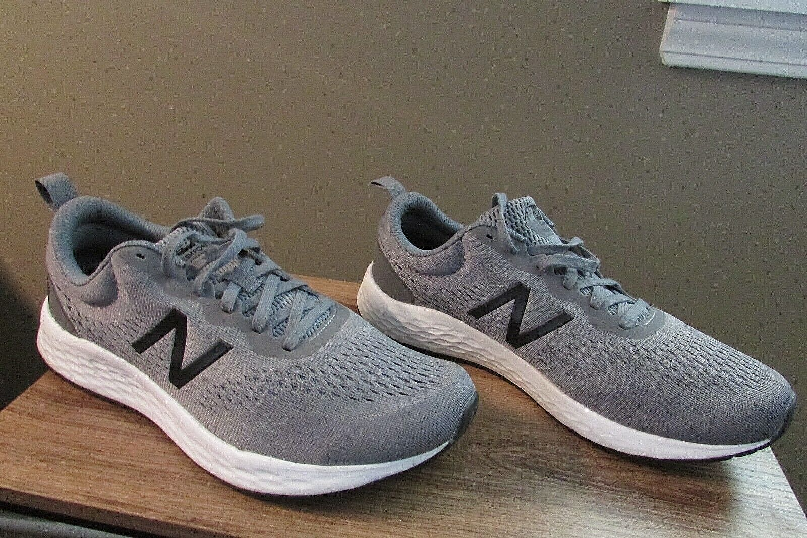 New Balance MARISLG3 Running Course Arishi Athletic Shoes Men's 9 D-NWOB
