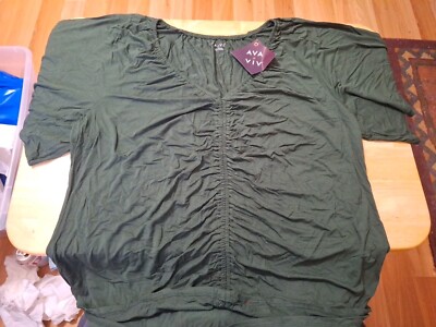 New Women's Size 3X Top By AVA & VIV