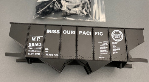 Kit Tolva 2 Bahías Escala O Intermountain USRA 55Ton Missouri Pacific #58163 O2599 | Zustand: New