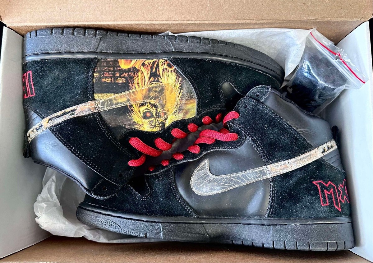 VNDS SIZE 9 NIKE SB DUNK HIGH IRON MAIDEN PROMO SAMPLE VNDS SIZE 9 NIKE SB DUNK HIGH IRON MAIDEN PROMO SAMPLE