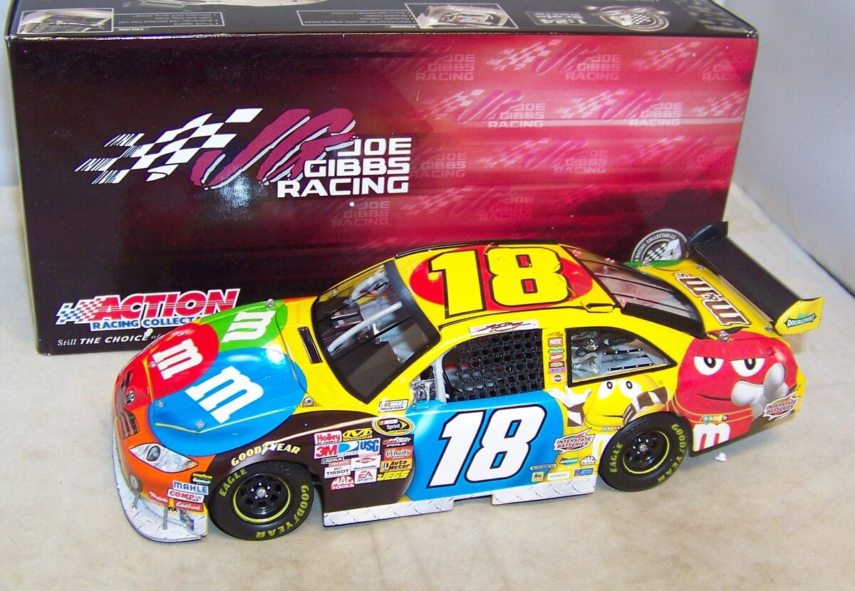 1 24 Action 2010 #18 M&m's Candy Toyota Camry Kyle Busch JGR 1 24 Action 2010 #18 M&m's Candy Toyota Camry Kyle Busch JGR