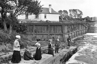 bch-87 The Deaf & Dumb Fishing Outing, Naburn Locks Nr. York, Yorkshire. Foto