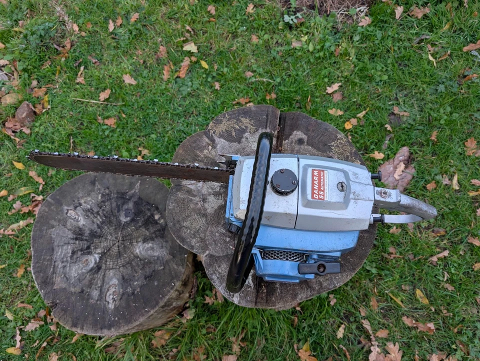 Danarm 55 mk2 auto LH Vintage British Chainsaw in good working order. - Image 4 of 4