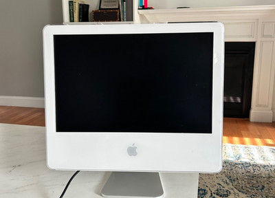 Apple iMac 5,2 Intel Core 2 Duo (White)