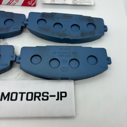 TOYOTA Genuine HIACE Front Pad Kit Disc Brake 04465-26421 - Picture 4 of 10