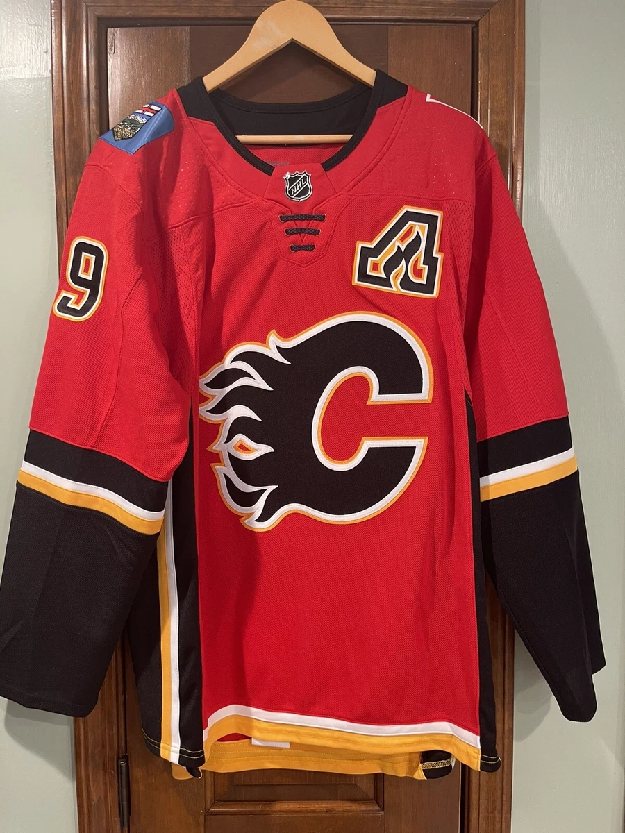 Matthew Tkachuk Flames jersey