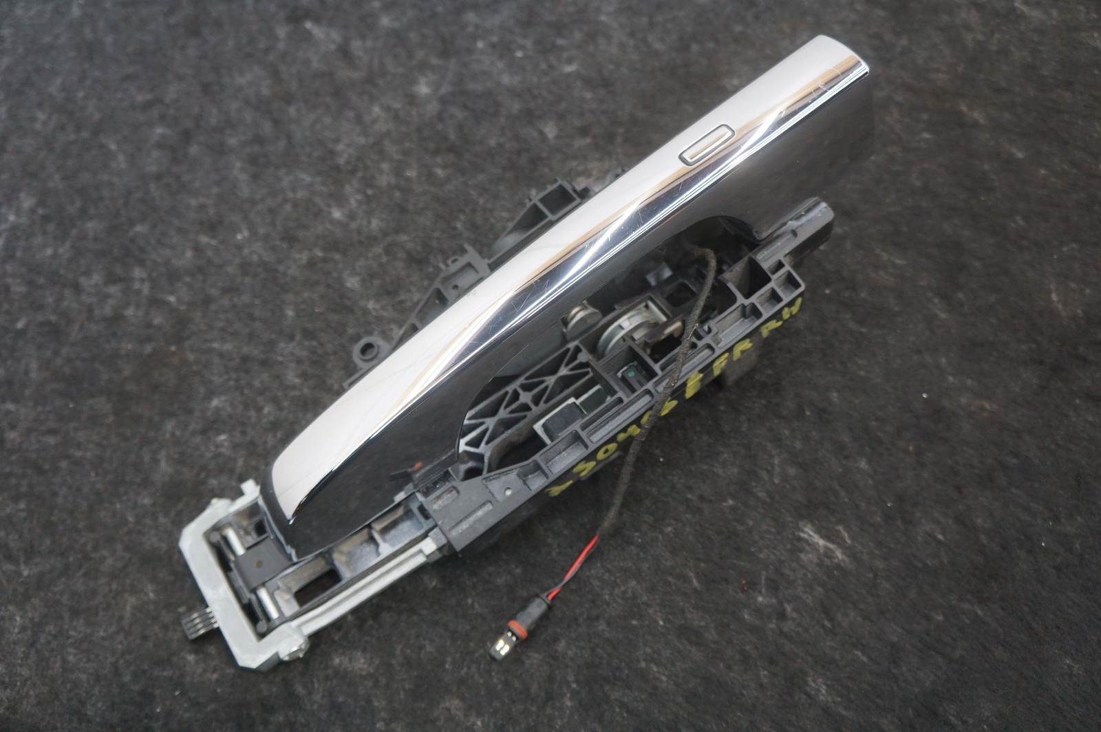Front Right Door Outside Handle 51217285658 Rolls Royce Ghost Series I 2009-14