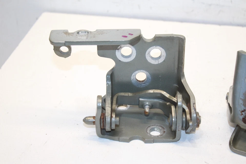 Hummer H2 Sut 2005-2009 bisagra puerta pasajero delantero derecho OEM Foto 3 de 4