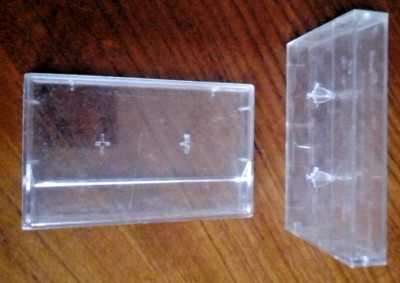 LOTE 2 CAJAS  ESTUCHES PLÁSTICO PARA CINTAS DE CASSETTE