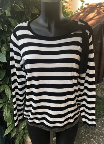 Pullover von Only 42 -  NEU 🤍🖤 mit Kleiner Schleife 🎀 - Bild 1 von 9