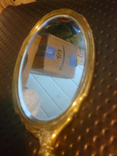 Billie Holiday Private Pre-Owned Home Item - Picture 7 of 23