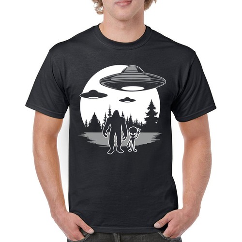 Best Friends Alien Bigfoot Moon T-shirt Space UFO Sasquatch Believe Men's Tee - Picture 1 of 85