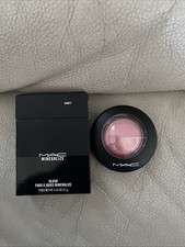 Mac Mineralize Blush Dainty