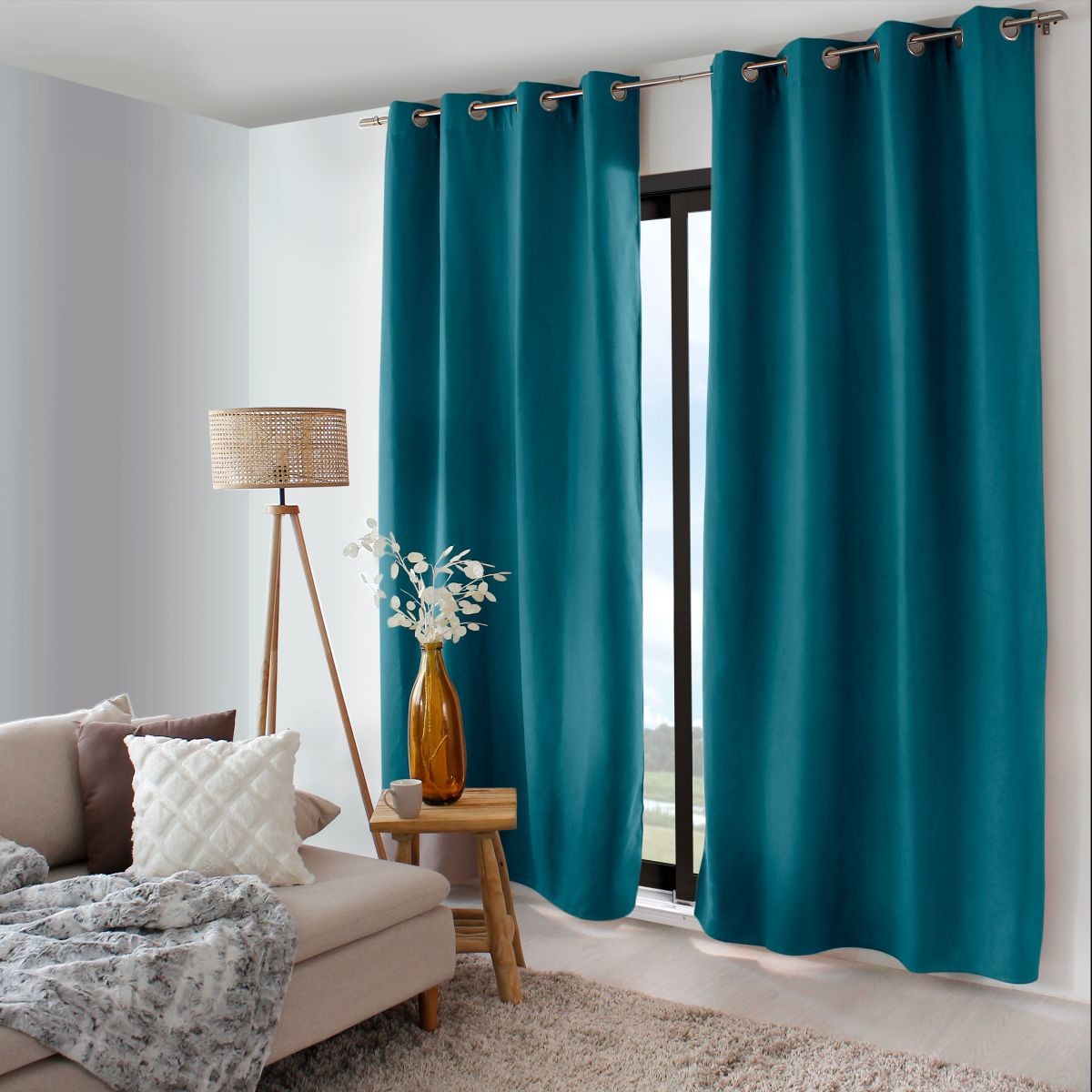 Rideau occultant Nordica bleu canard 135x240cm pour une chambre cocooning