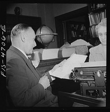 Photo:Manhattan New York 1930s Office Workers Typewriting at Desk thumbnail