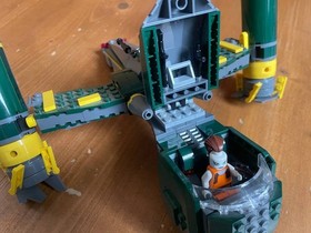 LEGO Star Wars: Bounty Hunter Assault Gunship (7930)