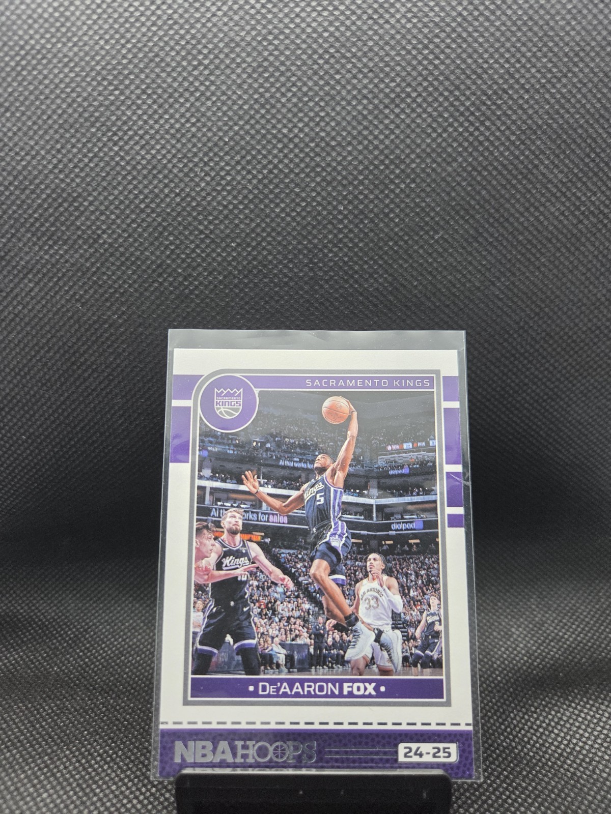 2024-25 Panini Nba Hoops - De'Aaron Fox #111 Red Back - Sacramento Kings