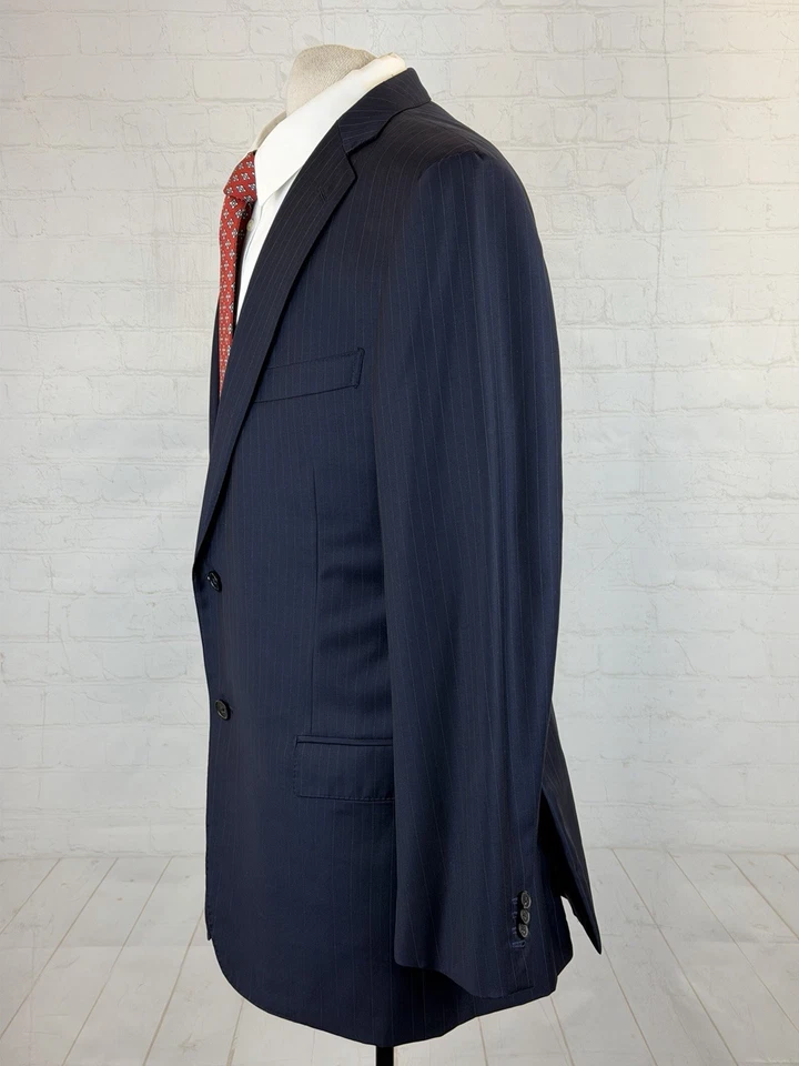 Traje a rayas azul marino Ermenegildo Zegna Suiza para hombre 42R 37X31 $5,895 Foto 2 de 4