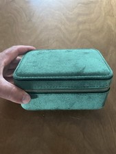 Bella Antique Velvet Travel Jewlery Case