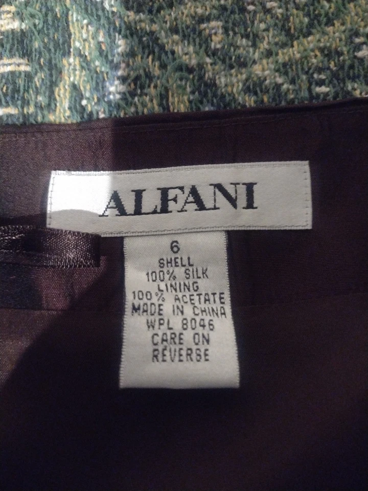 Falda Exterior Bordada Talla 6 Marrón Alfani 100% Seda De Colección Foto 2 de 4