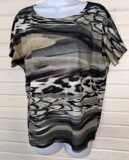 CHICO'S Sz 0 (SMALL) Earth Tones Studded Abstract Print Top Tee S/S USA MADE EUC