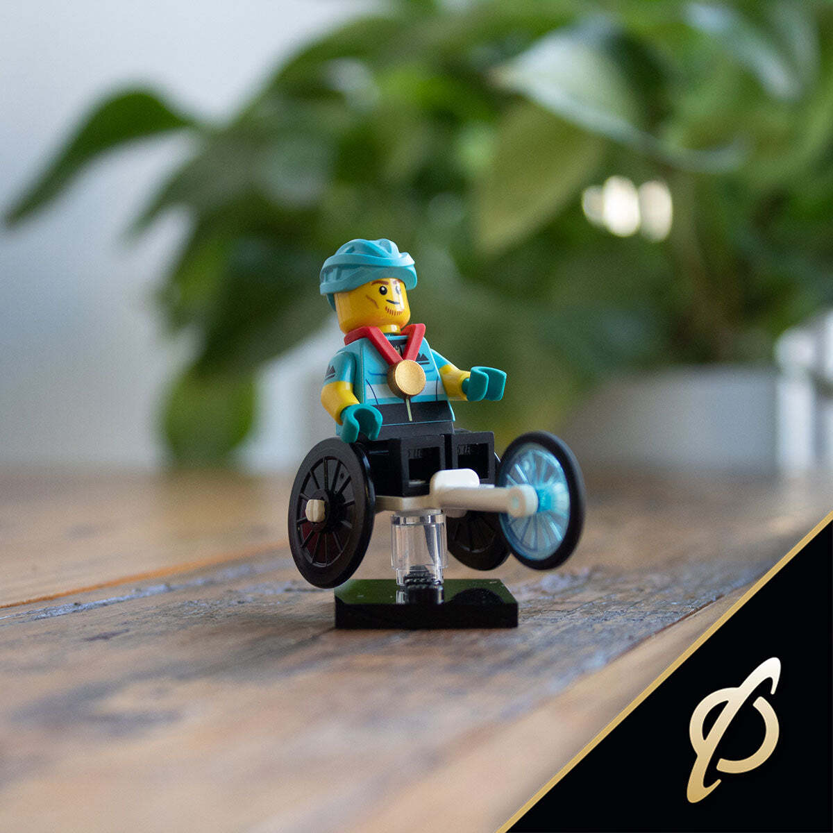 LEGO SERIES 22 MINIFIGURE (71032) WHEELCHAIR RACER | eBay