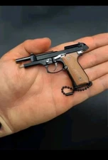 1/3 High Quality Metal Keychain Of Popular Model  Toy Gun Miniature Alloy Pistol