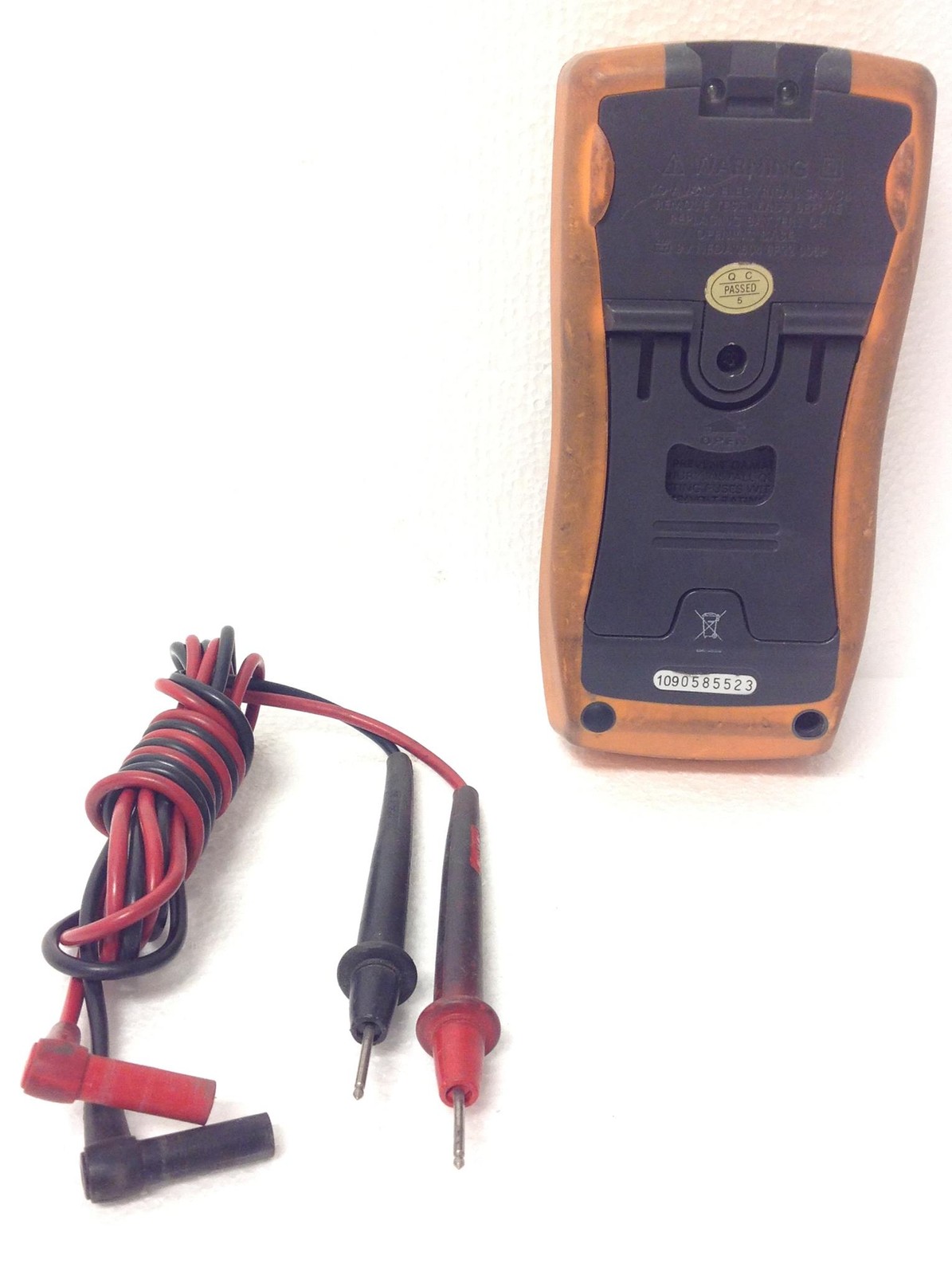 Tenma 72-7735 Intelligent Digital Multimeter w/ Test Lead & Battery, WORKING
