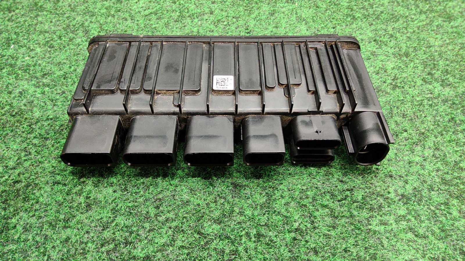 2018-2022 BMW 330i Distribution Box Module Supply OEM 12638638551