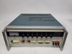 Fluke 3330B Constant Current Voltage Calibrator Parts (Powers On)